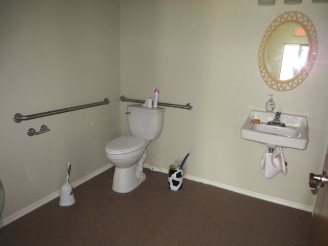 317 W Iowa Ave, Chickasha, OK 73018